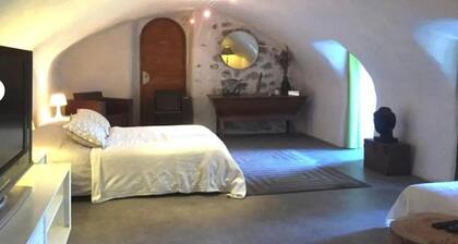 Apartment 'Mas La Rainette Chez Raphael' with Mountain View, Shared Pool and Wi-Fi