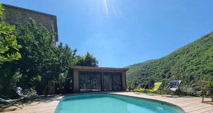 Apartment 'Mas La Rainette Chez Raphael' with Mountain View, Shared Pool and Wi-Fi
