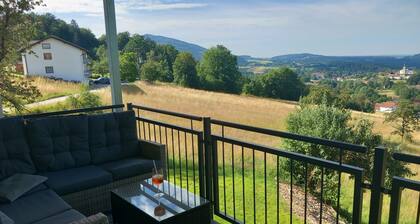 Traumhaftes neu renoviertes Apartment mit herrlichem Ausblick & top Ausstattung