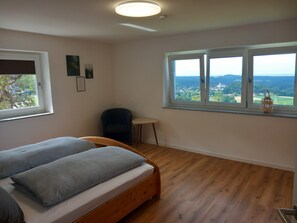 1 chambre, lit de bébé portatif, Wi-Fi, literie fournie