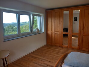 1 quarto, berço de viagem, Wi-Fi, roupa de cama