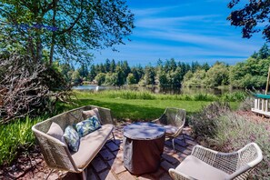 Property grounds - Family-friendly lakefront escape with outdoor dining, gas grill, kayaks and W/D (Lacey)