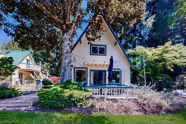 Exterior - Family-friendly lakefront escape with outdoor dining, gas grill, kayaks and W/D (Lacey)