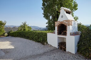 Property grounds - Country House 'La Loma Alta 1' with Mountain View, Wi-Fi and Air Conditioning (CAMBIL)