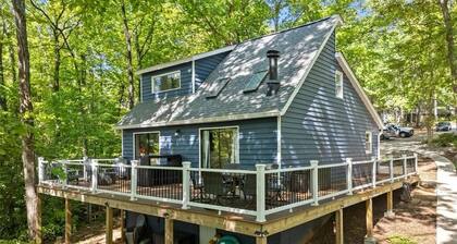 Lake Hartwell house, family friendly near Clemson.