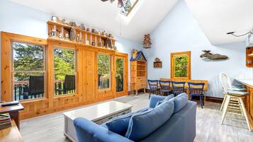 House, Multiple Beds, Patio (Swan Song) | Living area | 35-inch flat-screen TV with digital channels