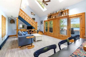 House, Multiple Beds, Patio (Swan Song) | Living area | 35-inch flat-screen TV with digital channels