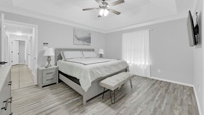 Unclassified image, 5 of 22, button - Spacious & Central Pool Home By McAuliffe Park (McAllen)