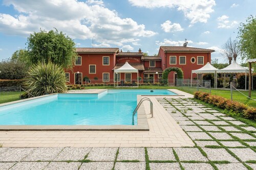 Holiday Home 'Ortensia Verde' with Shared Pool, Wi-Fi and Air Conditioning