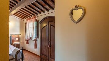 1 camera, ferro/asse da stiro, Wi-Fi gratuito, lenzuola