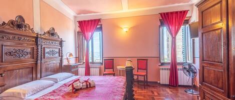 1 chambre, Wi-Fi gratuit, draps fournis