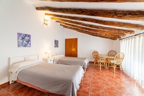 10 bedrooms, iron/ironing board, free WiFi, bed sheets - Country House 'Cortijo El Álamo De Vélez' with Mountain View, Private Pool and Wi-Fi (Velez Blanco)