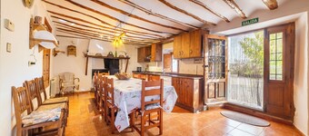 Country House 'Cortijo El Álamo De Vélez' with Mountain View, Private Pool and Wi-Fi