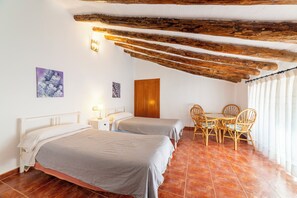 10 bedrooms, iron/ironing board, free WiFi, bed sheets - Country House 'Cortijo El Álamo De Vélez' with Mountain View, Private Pool and Wi-Fi (Velez Blanco)