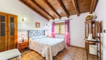 10 chambres, fer et planche à repasser, Wi-Fi gratuit, draps fournis