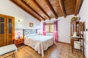 10 Schlafzimmer, Bügeleisen/Bügelbrett, kostenloses WLAN, Bettwäsche