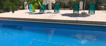 Country House 'Cortijo Álamo 2 De Vélez' with Mountain View, Private Pool and Wi-Fi