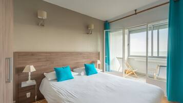 2 bedrooms, WiFi (free), bed sheets