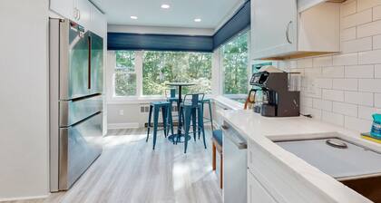 Dog-friendly Nature Retreat with Deck, Covered Patio and Open Spaces