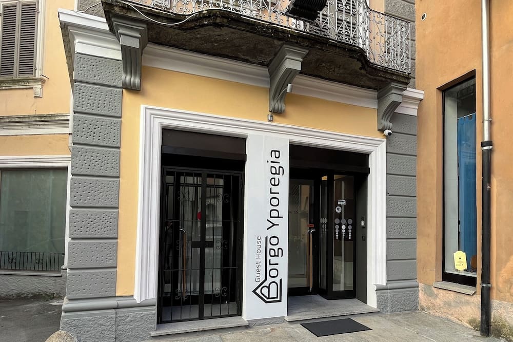 Guest House Borgo Yporegia