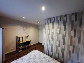 1 chambre, Wi-Fi gratuit, draps fournis