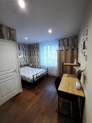 1 chambre, Wi-Fi gratuit, draps fournis