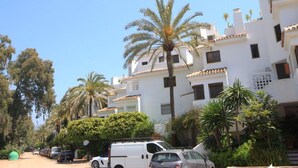 Unclassified image, 5 of 40, button - Coastal Getaway With Pool (Marbella)