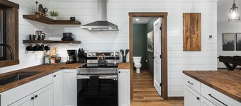 Cabin Near Banning State Park, the Munger Trail & Grindstone Lake -Dogs Welcome!