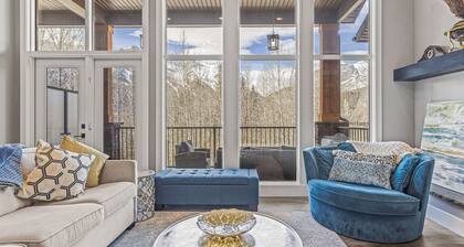 M6- sleeps 15, 5BR + 4.5BA+Hot-tub, AC, garage townhome, Canmore