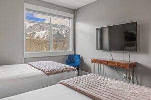5 chambres, fer et planche à repasser, Wi-Fi, draps fournis