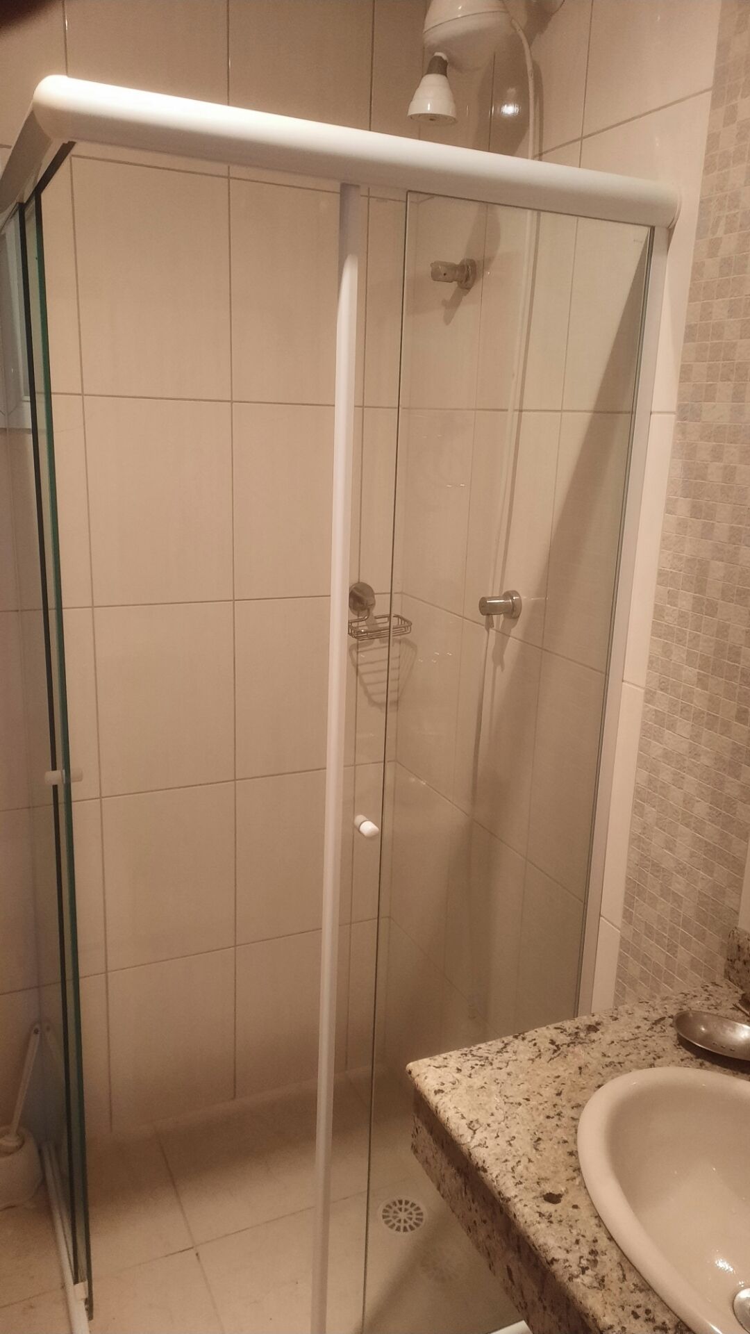 Håndklær og toalettpapir