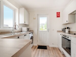 High chair - 2 bedroom accommodation in Lamlash (Lamlash)