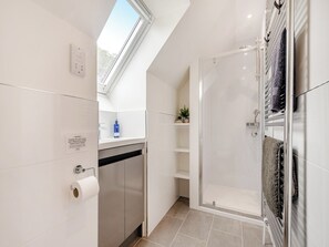 Towels - 2 bedroom accommodation in Lamlash (Lamlash)