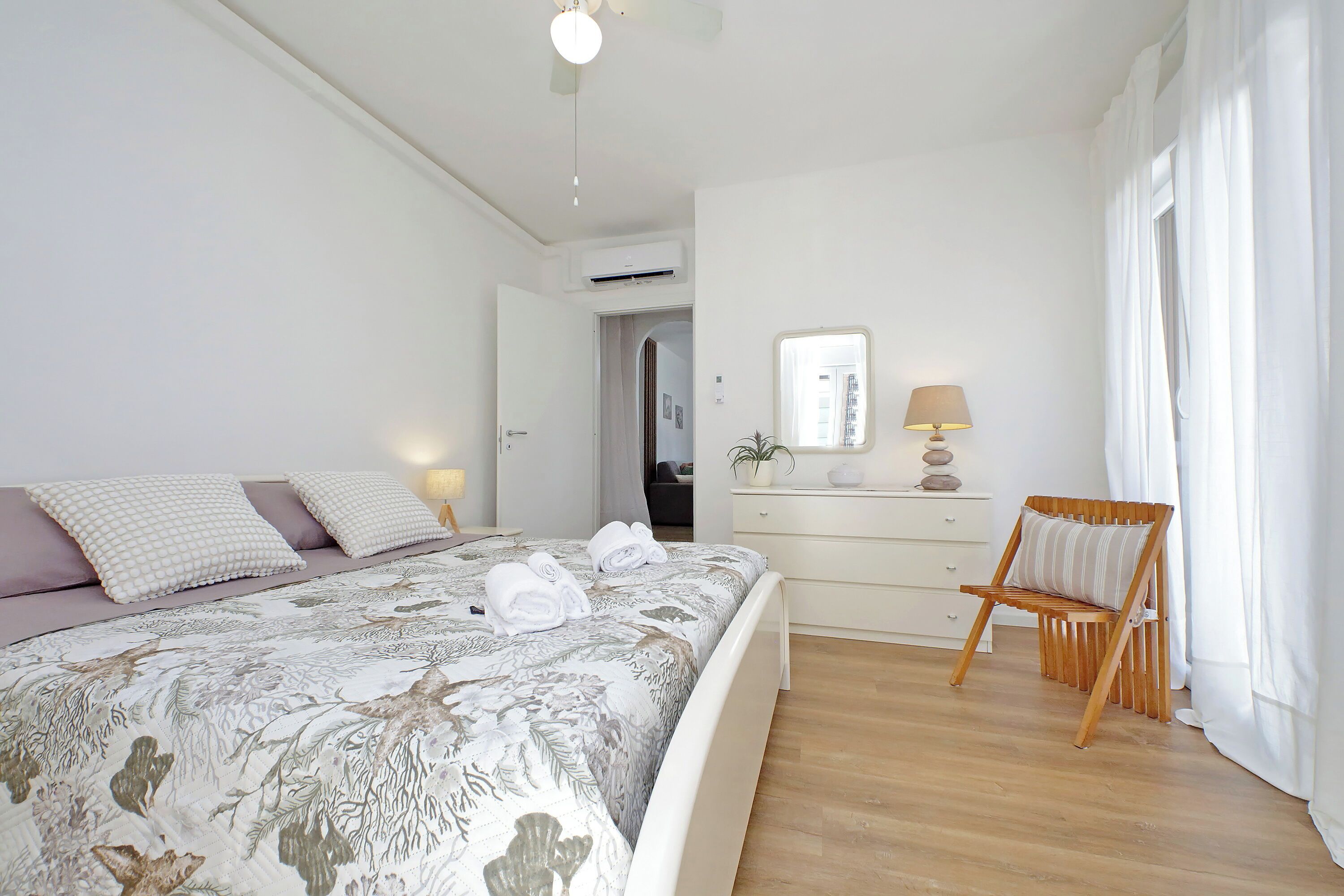 1 Schlafzimmer, Reisekinderbett, kostenloses WLAN, Bettwäsche