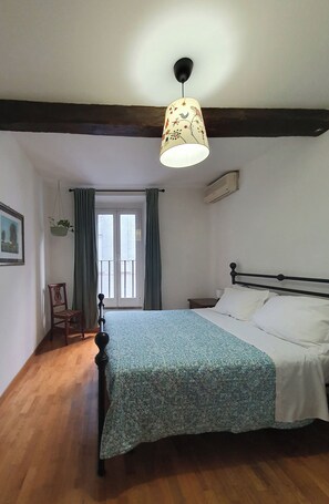 2 bedrooms, iron/ironing board, WiFi, bed sheets - Casa Livia Campo de' Fiori (Roma)