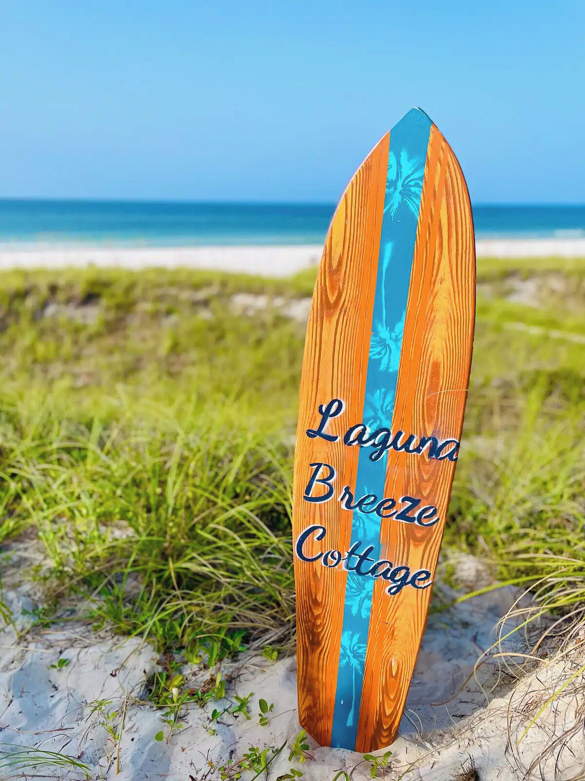 Feel that Autumn beach breeze here!