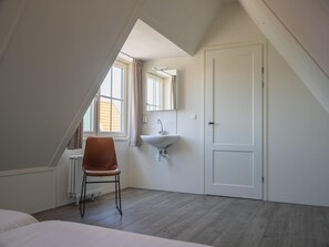 Talo | 3 makuuhuonetta, yksilöllisesti kalustettu, vuodevaatteet