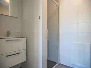 Bathroom - House With Infrared Sauna Near Alkmaar (West-Graftdijk)