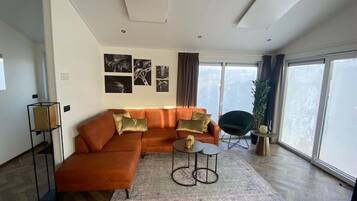 Chalet | Living area