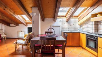 Apartment | Esszimmer