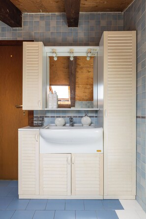Apartment | Bathroom | Bidet - Comfort Urbano a Porta Maggiore by Wonderful Italy (Bologna)