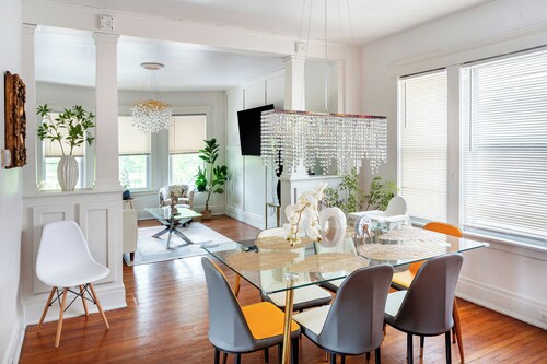 Niagara RiversideView Balcony GameRoom WiFi Free Parking King bed Crib sleep 9