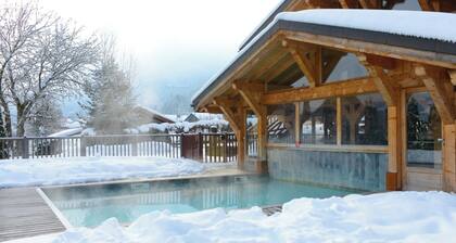 Apartment 'Appartement Morillon Chambre 503' with Mountain View, Shared Pool and Wi-Fi