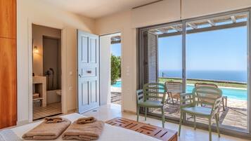 4 habitaciones, tabla de planchar con plancha y wifi gratis