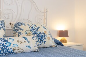 1 chambre, fer et planche Ă repasser, Wi-Fi gratuit, draps fournis