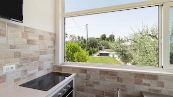 Refrigerador, horno, parrilla de estufa y tostadora