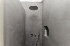 Apartamento, vista para a cidade | Banheiro