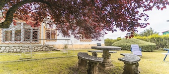 Rural House 'El Chalet' with Mountain Views and Private Garden. El uncar