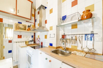 Holiday Home 'El Chalet' with Mountain Views and Private Garden