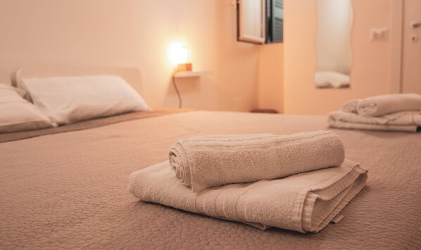 2 bedrooms, WiFi, bed sheets - La Casa di Masaniello - Spaccanapoli Centro Storico di Napoli (Napoli)